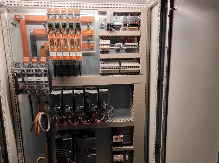 Katls 2.5MW Staļi